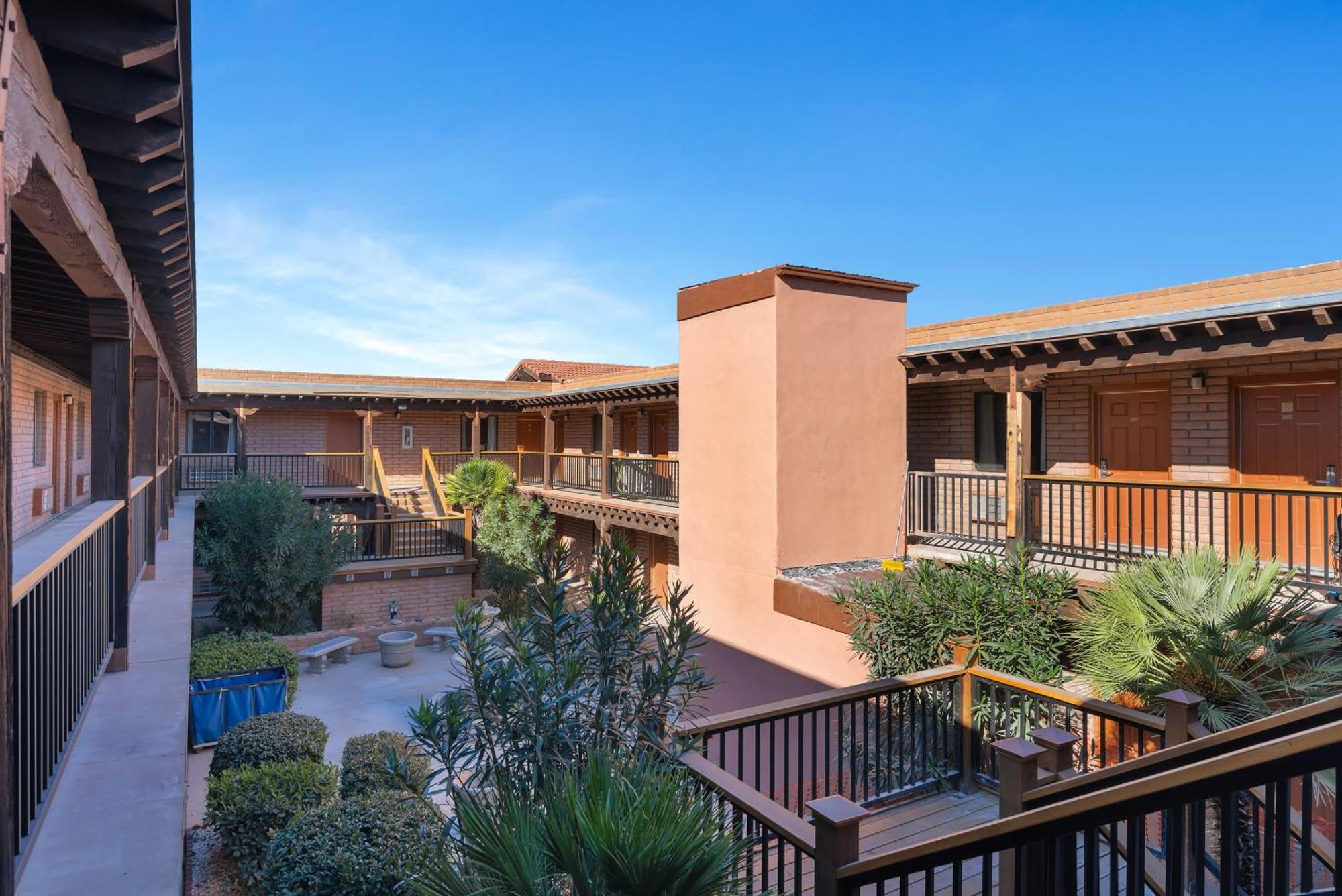 Clarion Inn Sierra Vista Exterior photo